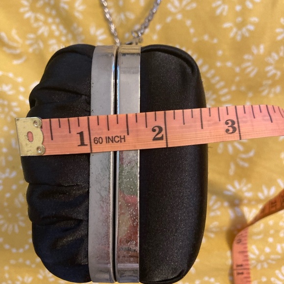 Black formal clutch - Picture 6 of 8